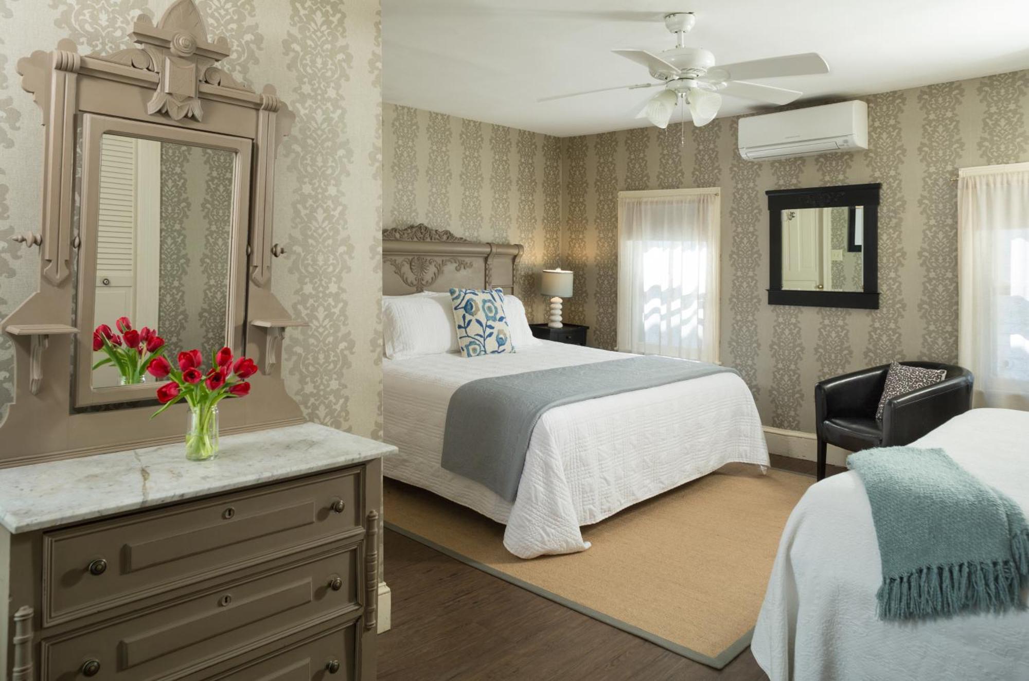 The Carroll Villa Hotel Cape May Bagian luar foto