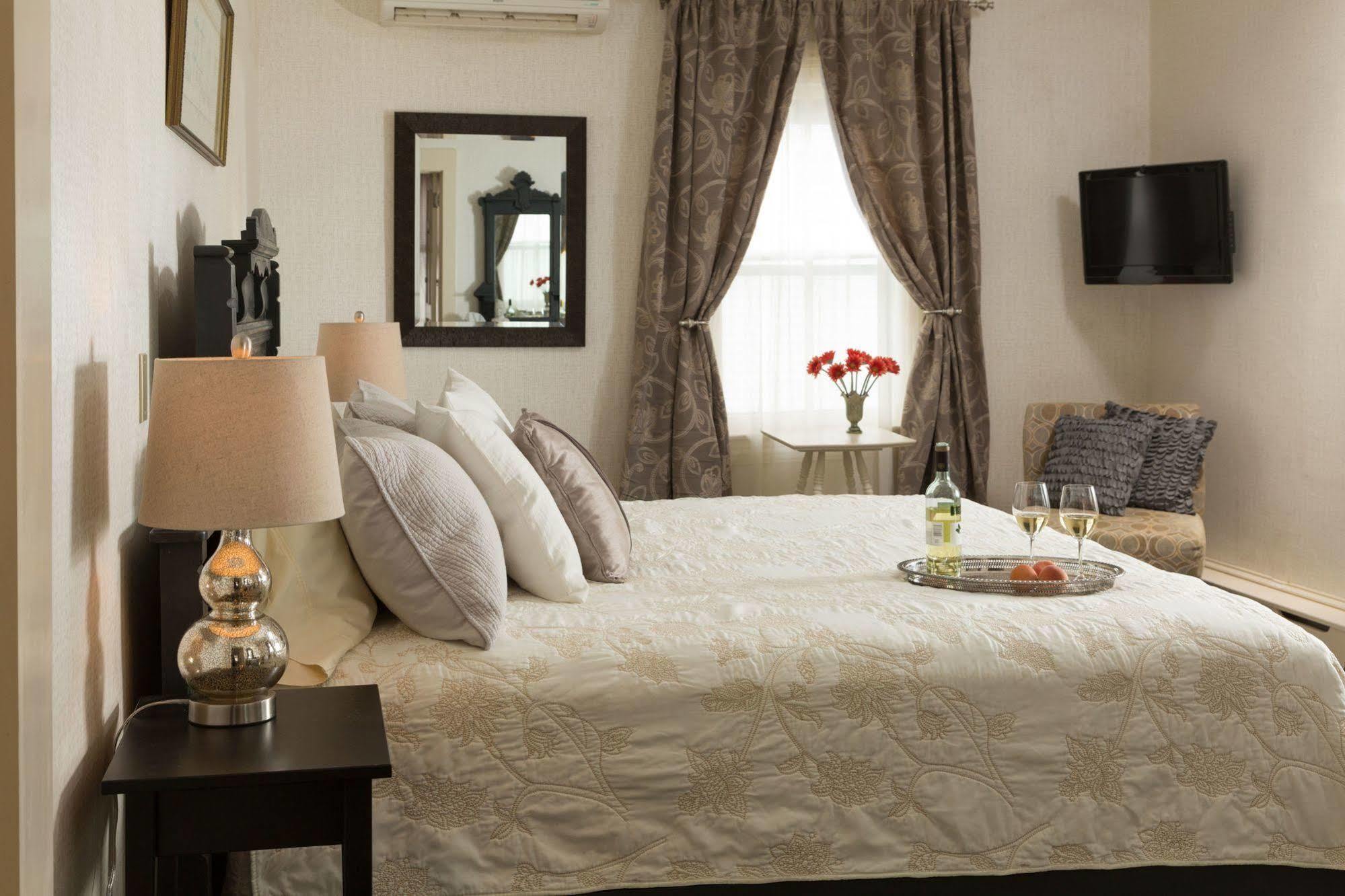 The Carroll Villa Hotel Cape May Bagian luar foto
